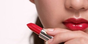 Quel rouge à lèvres choisir en fonction de sa couleur de peau ?